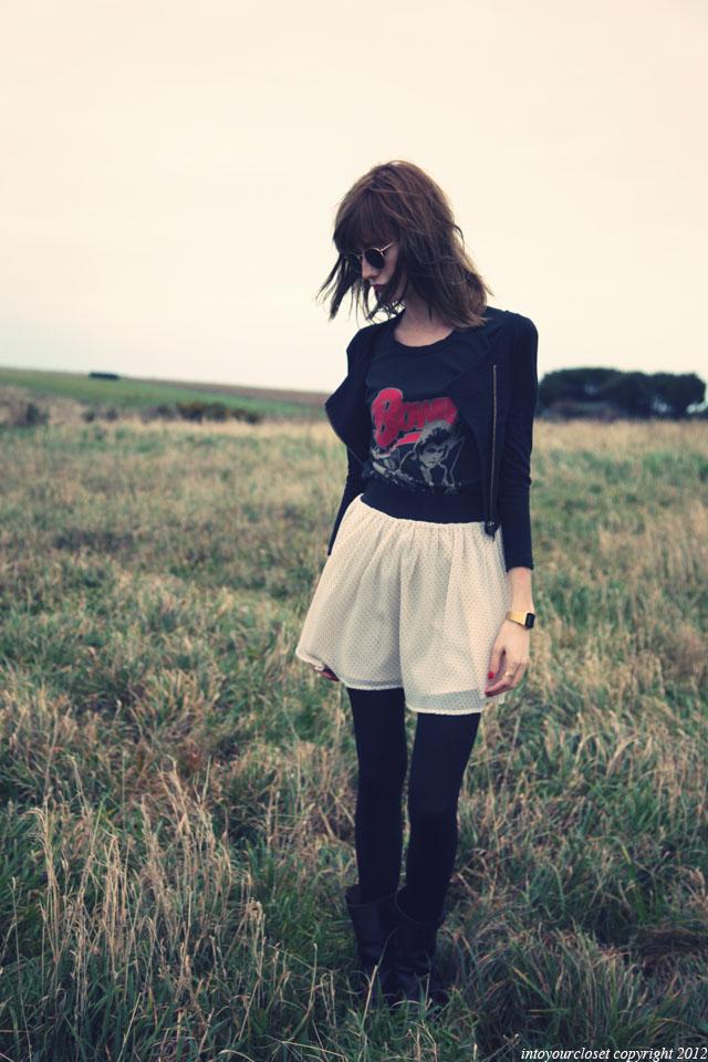 △ ▲ LOOK ON THE CLIFF △ ▲