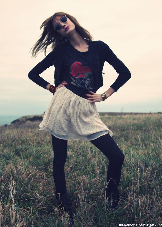 △ ▲ LOOK ON THE CLIFF △ ▲