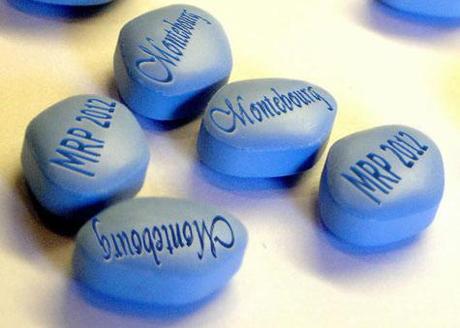 Delphine Batho et le suppositoire vert Ministère du Redressement Productif - MRP 2012