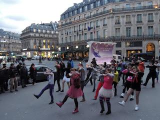 Flahsmob à Opéra pour le concert du dimanche 10 février 2013 de Kyary Pamyu Pamyu