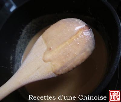 Velouté de jujubes et de noix 红枣核桃酪 hóngzǎo hétao lào