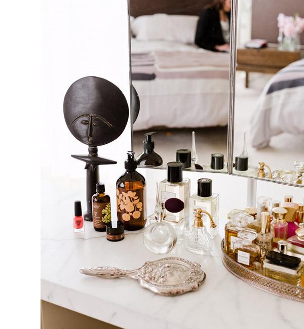 decocrush.fr : La maison dicrète et féminine de Natalie, créatrice des cosmétiques Bloom | Photos Sean Fennessy