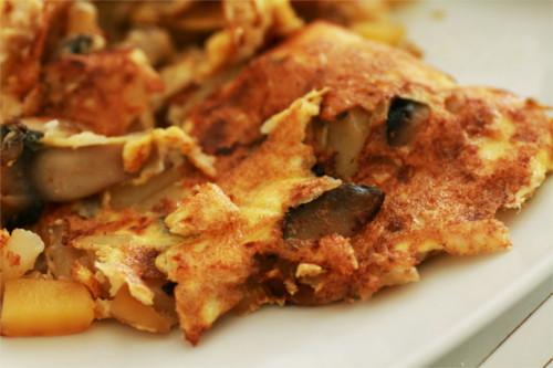 omelette pomme de terre, oignon, champignon