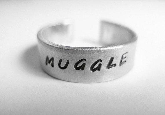 Muggle_Ring_Harry_Potter