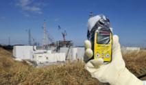 Un détecteur de radiations affiche 131 microsieverts le 28 février, à proximité de la centrale de Fukushima Daiichi. A cet endroit, on reçoit en dix heures la dose annuelle maximale recommandée en France pour la radioactivité artificielle. | Photo Kimimasa Mayama/Reuters