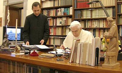 Le Pape Benoit XVI quittera le Vatican...