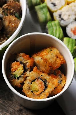 J'adooooore les sushis !!! Direction Côté sushi pour goûter un vol de sushis…