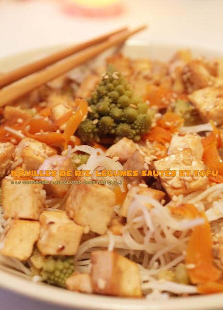 Nouilles chinoises, légumes, tofu, et sauce soja – sans gluten, lait et oeufs