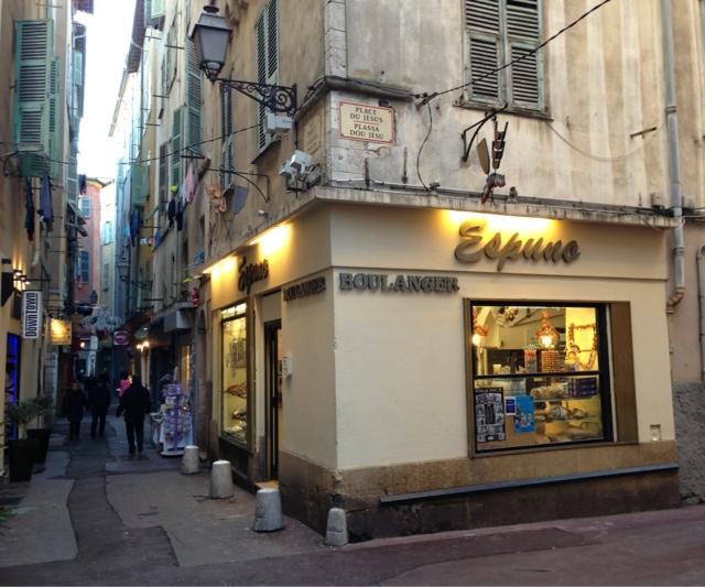 Je vous emmène ... Chez Espuno, le four à bois