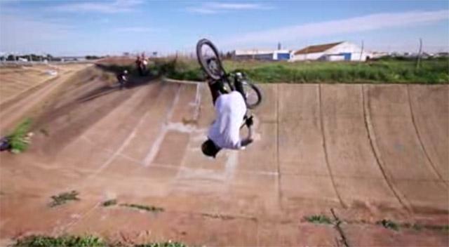 La belle session BMX d’Harry Main