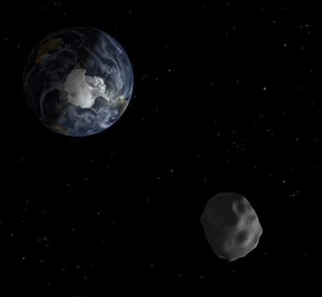 Illustration de l'astéroïde 2012 DA14 lors de son passage au plus près de la Terre, vendredi 15 février 2013