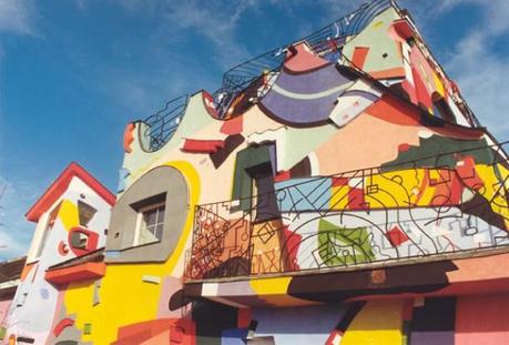 Séjourner dans un hôtel multicolore