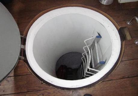 Dormir dans une cabane aquarium