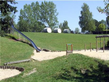 blog_nuits_insolites_hotel_beton_pic6 Chambre dans un tube de béton
