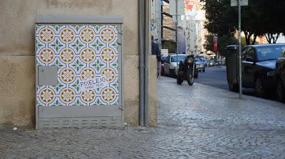 [Street art] Pixelejo, les mosaïques urbaines de Tiago Tejo