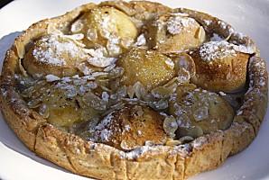 tarte_poires_amandes_pâte brisée amande_amandes effilées_tarte rustique.JPG