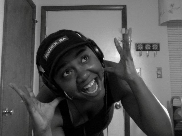 Découvrez All Smiles, encore un très bon morceau de Tiff The Gift issu de son LP Better to Give