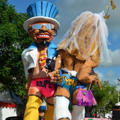 Copé et Fillon au Carnaval 2013