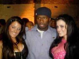 PATRICE EVRA ET LES JUMELLES PLAYBOY PATRICE EVRA ET LES JUMELLES PLAYBOY « CARLA ET MELISSA HOWE »