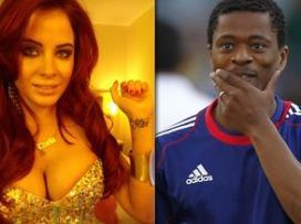 PATRICE EVRA ET LES JUMELLES PLAYBOY « CARLA ET MELISSA HOWE »