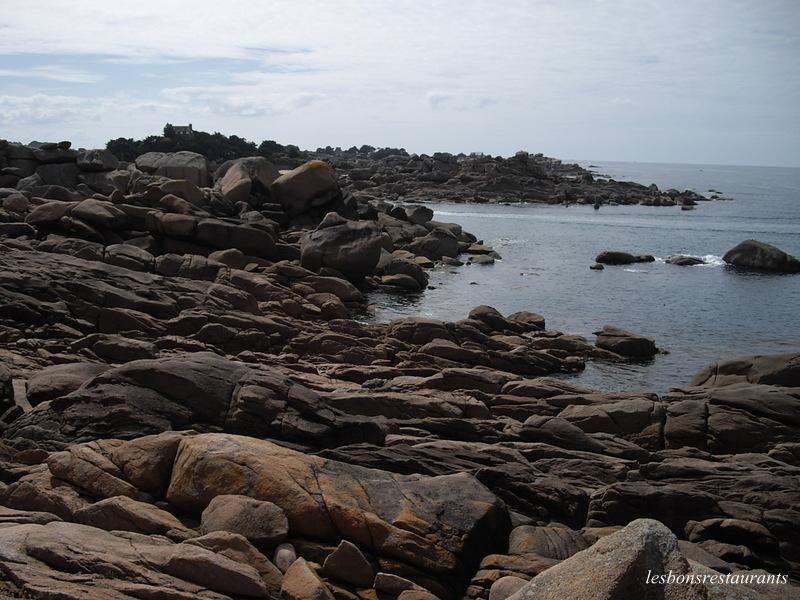 PLOUMANAC'H(22)-Vers le Phare