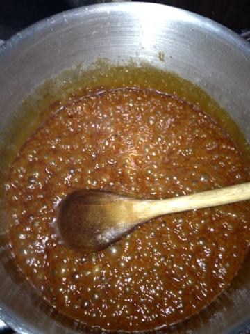 Charlotte aux poires et caramel beurre salé