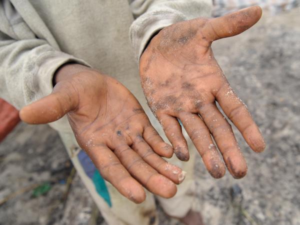 Les mains d'un pecheur_0