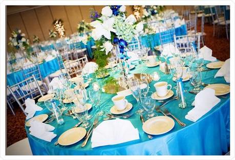 table-turquoise.jpg
