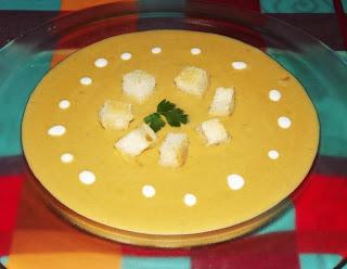 Soupe de lentilles corail au lait de coco et curry