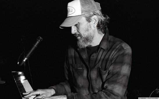 Howe Gelb au Mo’Fo’2013 (Mains d’Oeuvres) © AdBigMilk