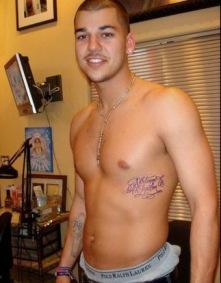 ROB KARDASHIAN : RITA ORA EST PARTIE MAIS 20 KILOS ONT PRIS SA PLACE