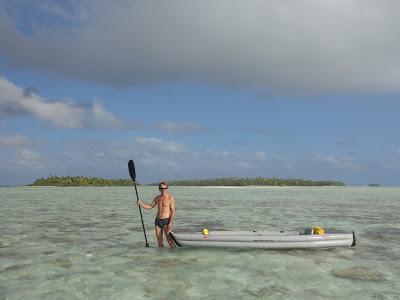 Tuamotu, paradis turquoise et requins...