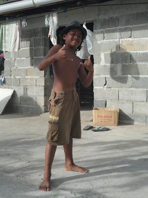 Tuamotu, paradis turquoise et requins...