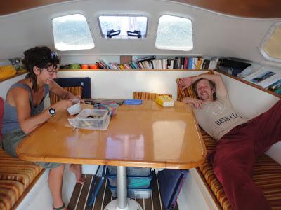 Tuamotu, paradis turquoise et requins...