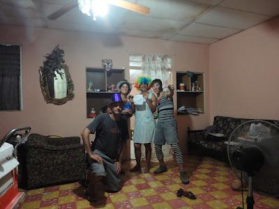 Panama-ciudad con amigos viajeros y malabaristas