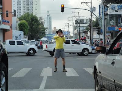 Panama-ciudad con amigos viajeros y malabaristas