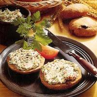 Mousse à l'ail et au fromage