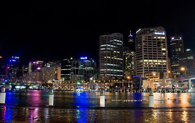 DARLING HARBOUR by night  19.11.12