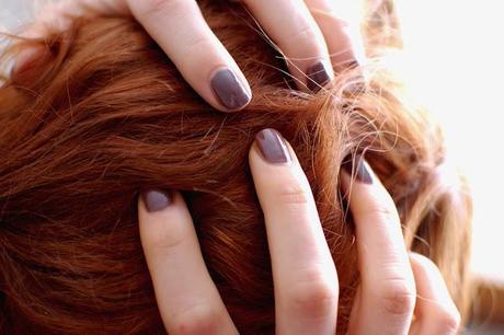 OPI-over-the-taupe-red-hair-rousse-cheveux-beauté-test-vernis-nail-lacquer