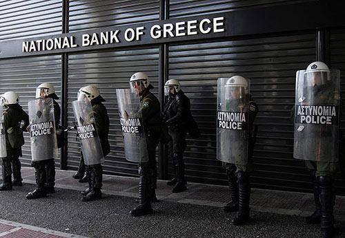 banque 20grecque Grèce: Le salut de tout un peuple menacé par une catastrophe humanitaire en temps de paix