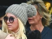 Ke$ha montre chatte dans rues New-York