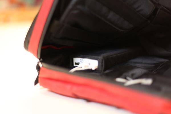Phorce, une valise qui recharge vos appareils pendant vos voyages