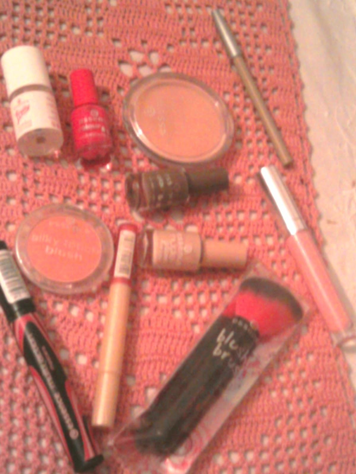 [Revue n°1] Produits Essence Cosmetics