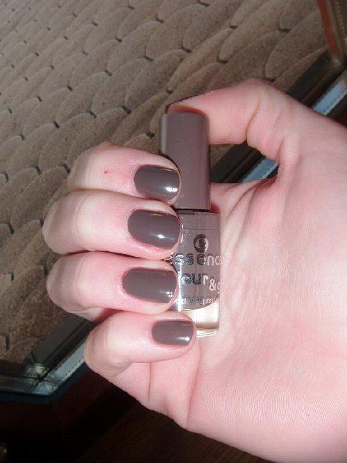 [Revue n°1] Produits Essence Cosmetics