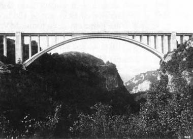 Pont de la Caille-Caquot.jpg