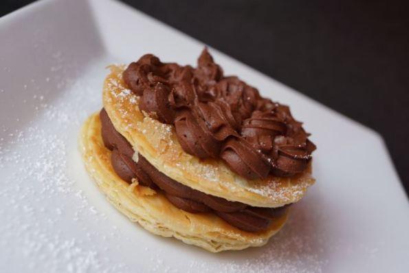 Mille feuilles ganache au chocolat poivré, orange confite