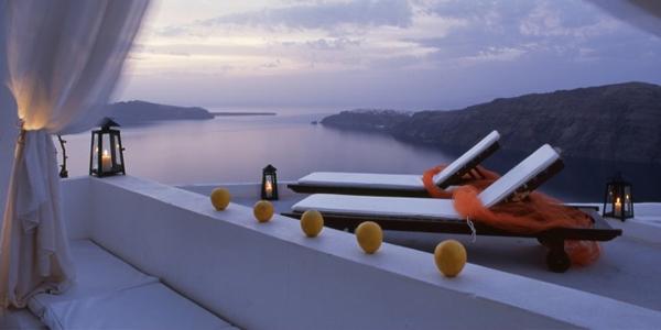 Vivre la magie d’Imerovigli, l’hôtel Rocabella de Santorin