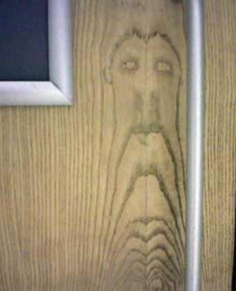 TOUS LES ENDROITS BIZARRES OU LES GENS ONT PRETENDU VOIR LE CHRIST TOUS LES ENDROITS BIZARRES OU LES GENS ONT PRETENDU VOIR LE CHRIST