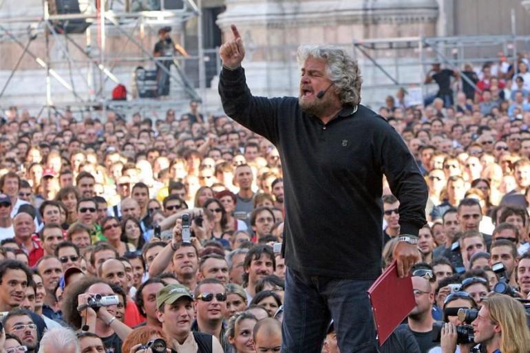 Italie : Beppe Grillo a deux fois plus de sièges que Monti, le candidat de l'UE