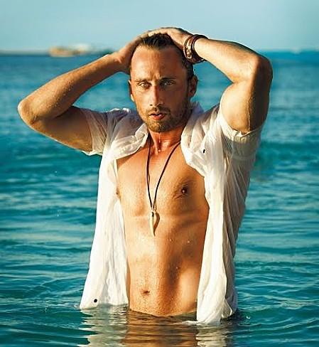 Matthias-Schoenaerts-shirtless.jpg